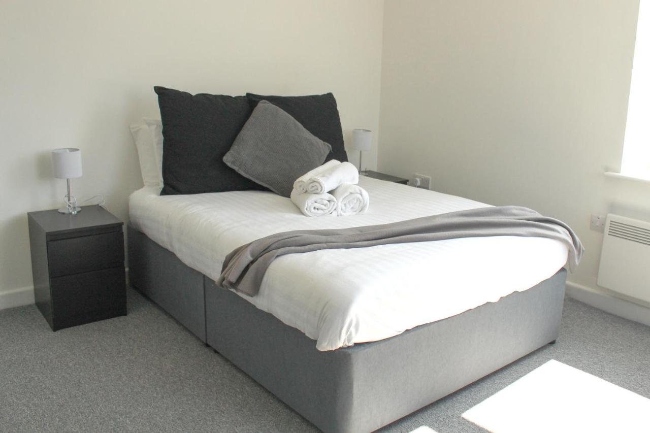 Stylish 1Br Apartment In The Heart Of Heywood Exterior foto